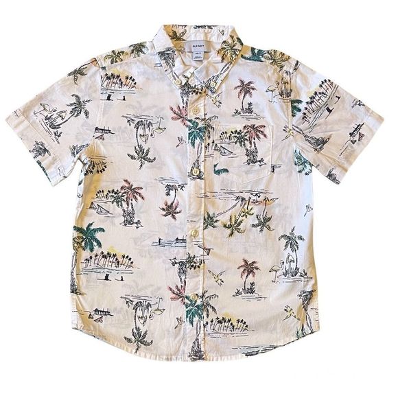 White beach scene button-down short sleeve shirt. Old Navy boys size Small(6-7)